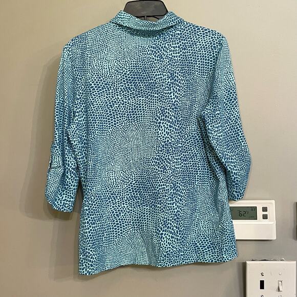 J McLaughlin Top Monroe Blue Leopard Print Catalina Button Down 3/4 Sleeve Sz L - Picture 2 of 6